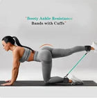 Imagen de accesorios de fitness en casa que sí funcionan, incluyendo bandas de resistencia y mancuernas, para workouts eficaces desde casa.